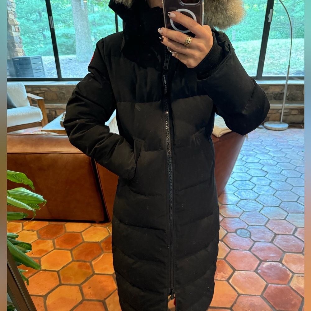 Canada Goose Women's Long Black Puffer Jacket *Like New* full length with hood